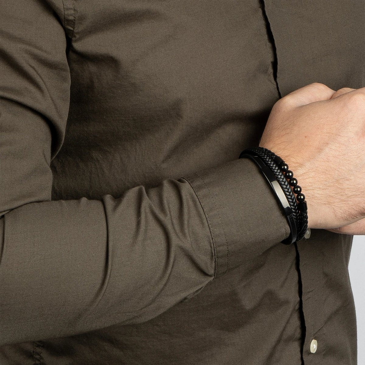 SERASAR Pearl Black Leather Bracelet – image 4